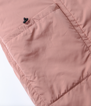 Laden Sie das Bild in den Galerie-Viewer, Flin Flon Puffer Coat