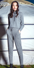 Laden Sie das Bild in den Galerie-Viewer, Leizure Hoodie und Pants Cashmere