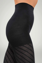 Laden Sie das Bild in den Galerie-Viewer, Wolford Merino Tights Diagonal Ajoure