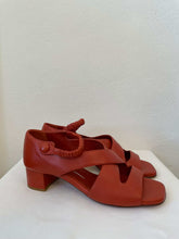 Laden Sie das Bild in den Galerie-Viewer, Paggi Sandalette
