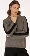 Laden Sie das Bild in den Galerie-Viewer, les racines Sleeve bans Sweater
