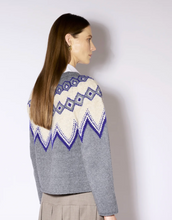 Laden Sie das Bild in den Galerie-Viewer, conti Pullover grey
