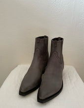 Laden Sie das Bild in den Galerie-Viewer, Ana Barone cowboyboots, grau
