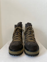 Laden Sie das Bild in den Galerie-Viewer, Bellariva Boots Gr 40
