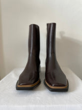 Laden Sie das Bild in den Galerie-Viewer, Bellariva Stiefel Gr 35.5
