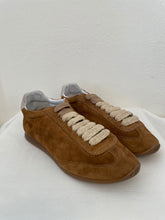 Laden Sie das Bild in den Galerie-Viewer, Soldini Sneaker Tuffy
